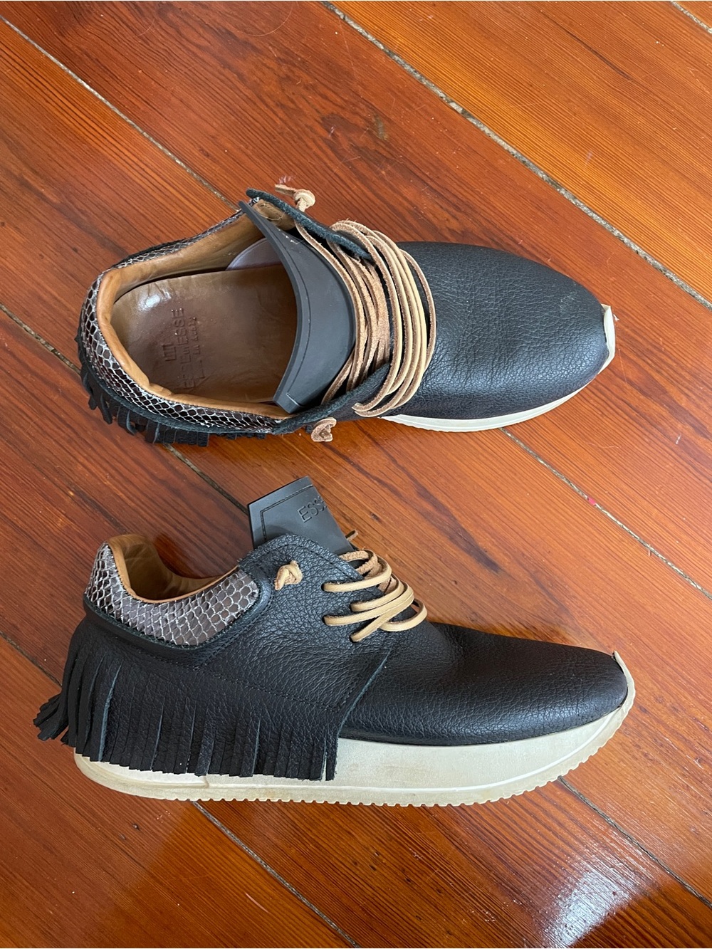 Esseutesse Black Leather Fringe Slip On Snake Sneaker Made in Italy Sz 38/8 ❤️🎀